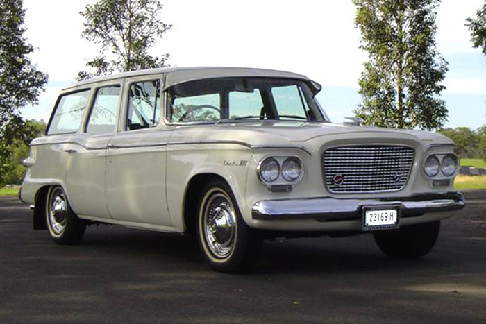 1961 Studebaker Lark 4 Door Wagon.